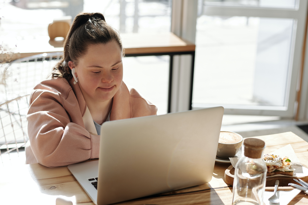 woman with laptop